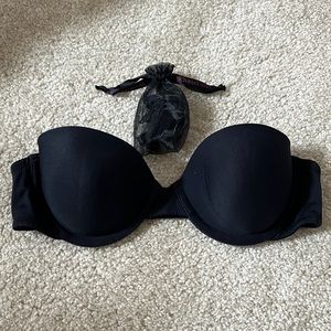 Victoria’s Secret Strapless Bra